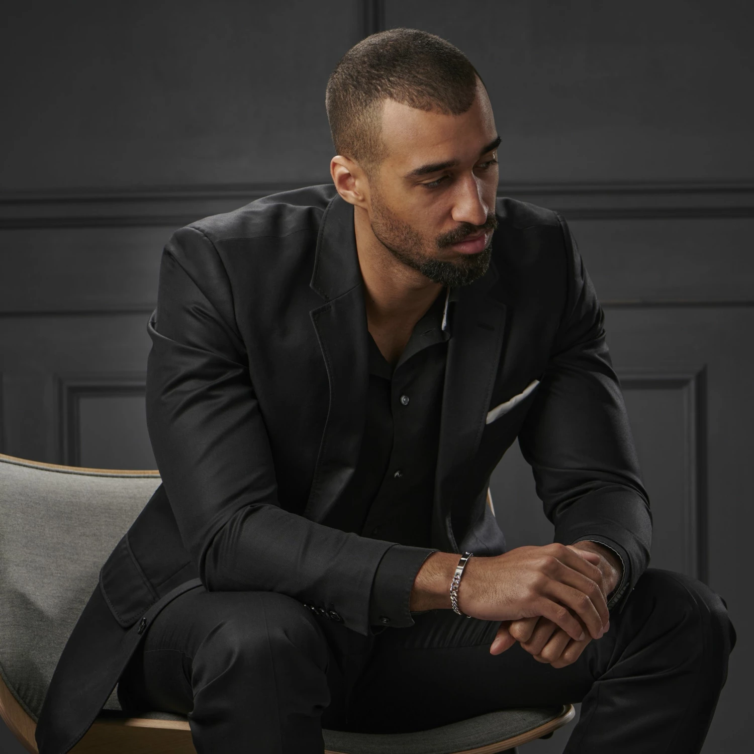 Fort Tempus 7mm Silver-Tone Stainless Steel ID Bracelet 4 Fort Tempus 7mm Silver-Tone Stainless Steel ID Bracelet - Image 4