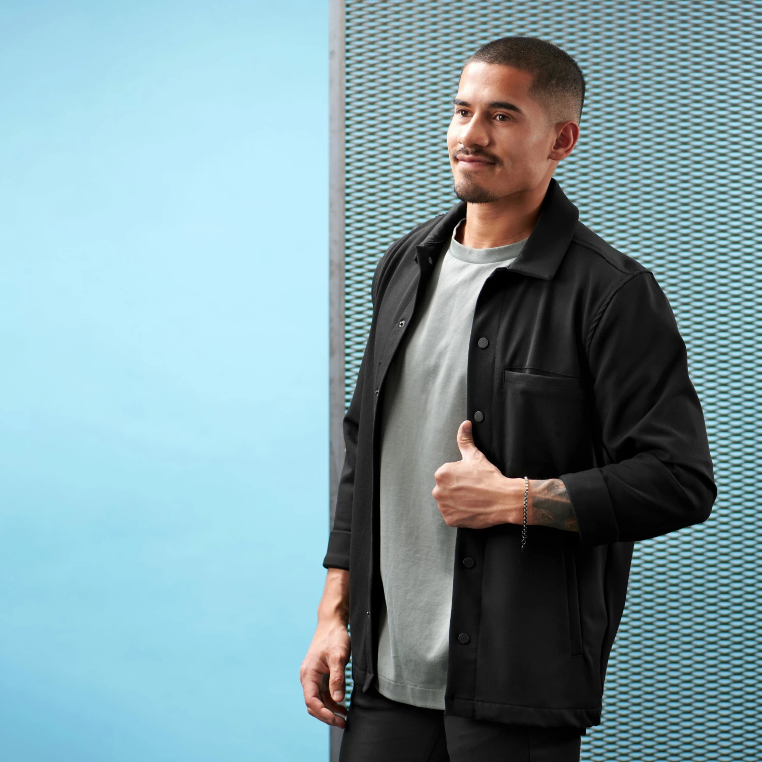 Lucleon Amager | Gunmetal Stainless Steel Box Chain & Glass Diamond Bracelet 4 Lucleon Amager | Gunmetal Stainless Steel Box Chain & Glass Diamond Bracelet - Image 4