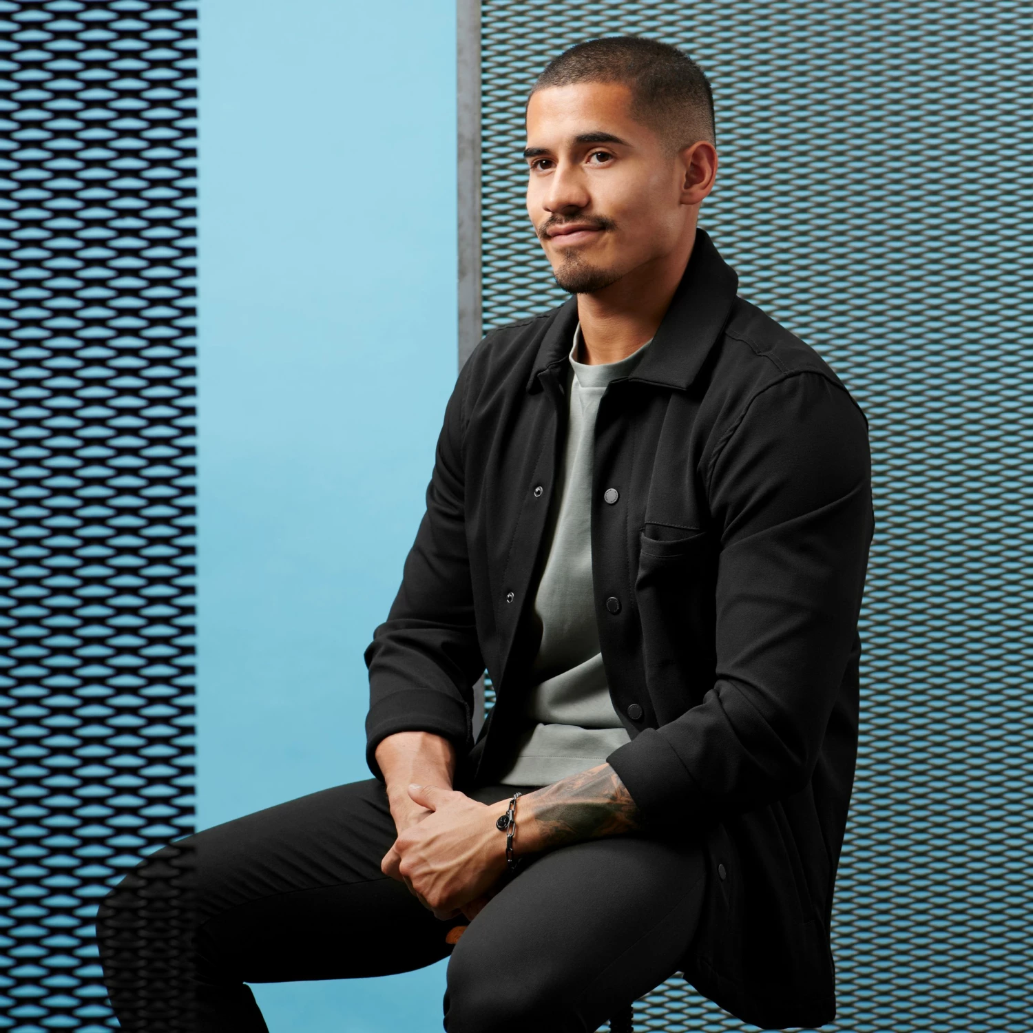 Lucleon Amager | Gunmetal Stainless Steel Curb & Cable Chain Smiley Bracelet 5 Lucleon Amager | Gunmetal Stainless Steel Curb & Cable Chain Smiley Bracelet - Image 5