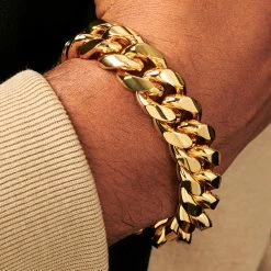 Lucleon 16mm Gold-Tone Stainless Steel Curb Chain Bracelet -MEN'S BRACELETS Sales Store ste modelpics nathanwilliam 22017 15bm